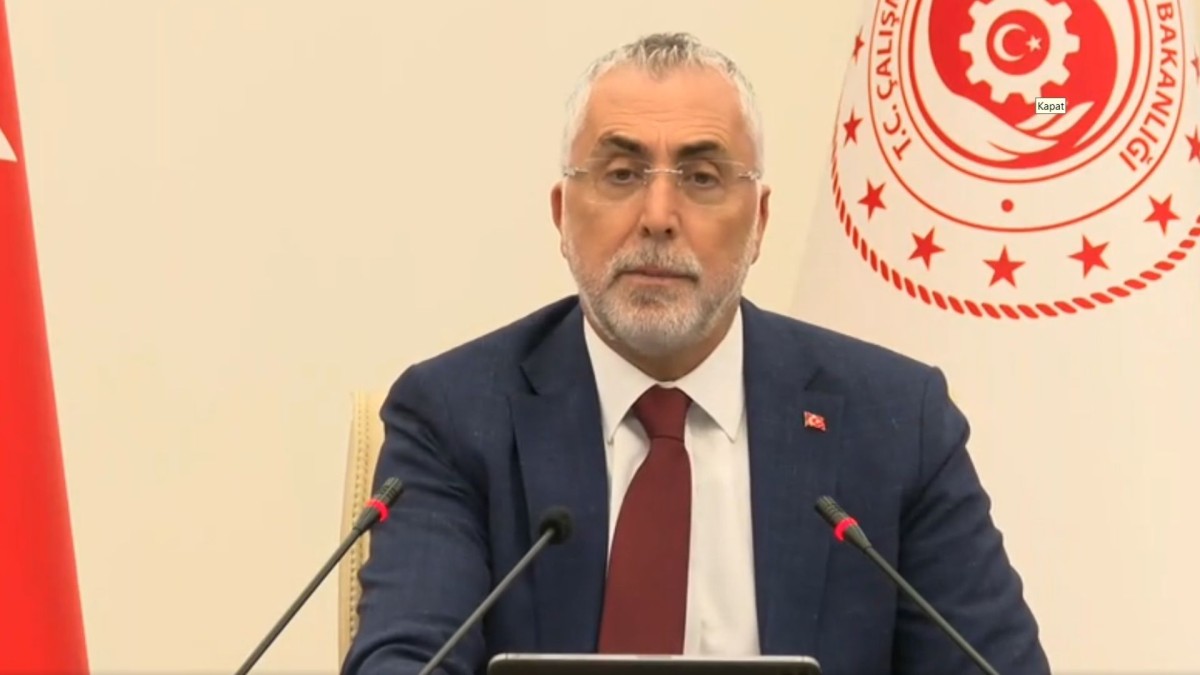 Memur ve memur emeklisine ilk zam teklifi açıklandı: Memur-Sen yetersiz buldu